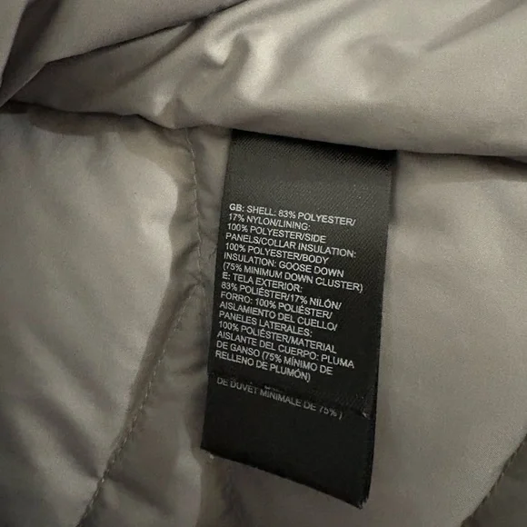 The North Face 550 Aconcagua Gray/Platinum Goose Down Insulated Puffer Vest - Picture 6 of 7